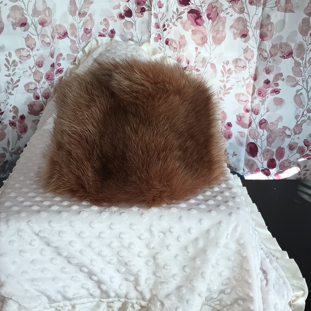 Fur Hat - Picture 11 of 14